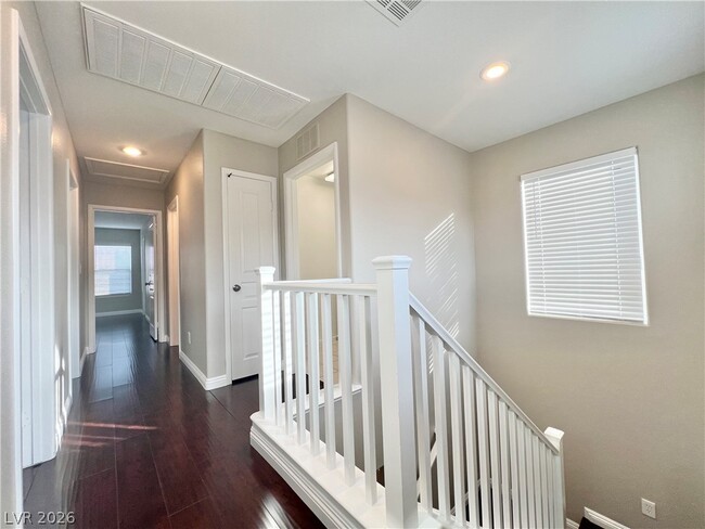 Building Photo - 428 Redruth Dr