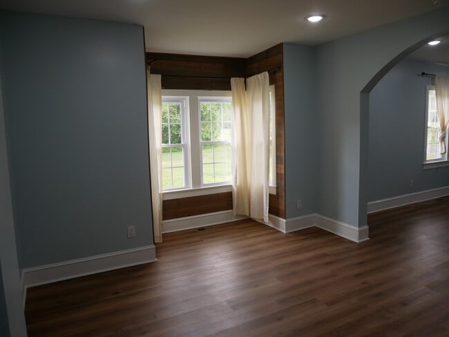Building Photo - 208 Vineyard Rd