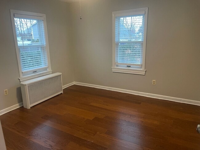 Building Photo - 75 Madison St