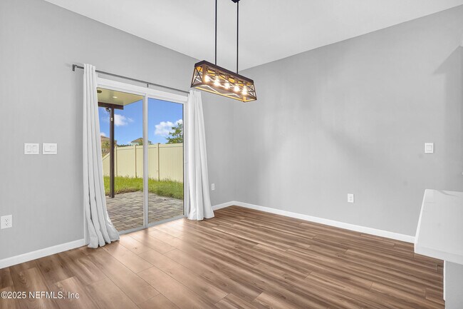 Building Photo - 150 Logrono Ct
