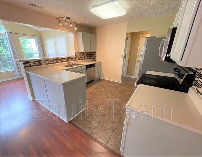 Building Photo - 432 Indian Lake Dr