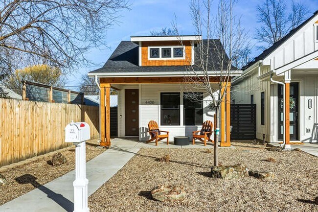 Building Photo - New Construction- High End 2 bed 2 bath (Pet friendly)- Move In April 1st, 2026