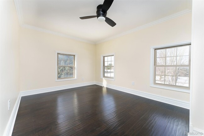Building Photo - 3342 Oak Grove Rd