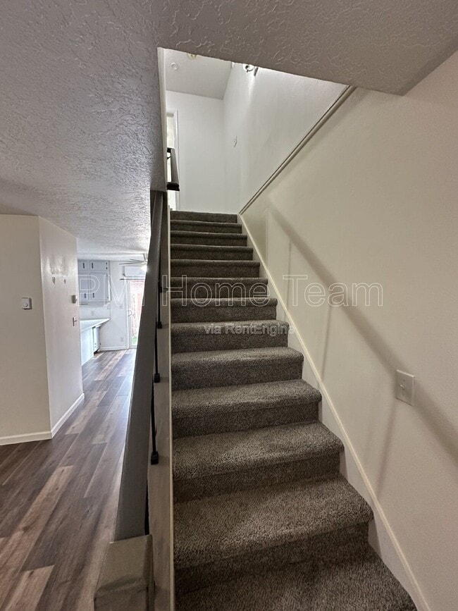 Building Photo - 285 W 600 N