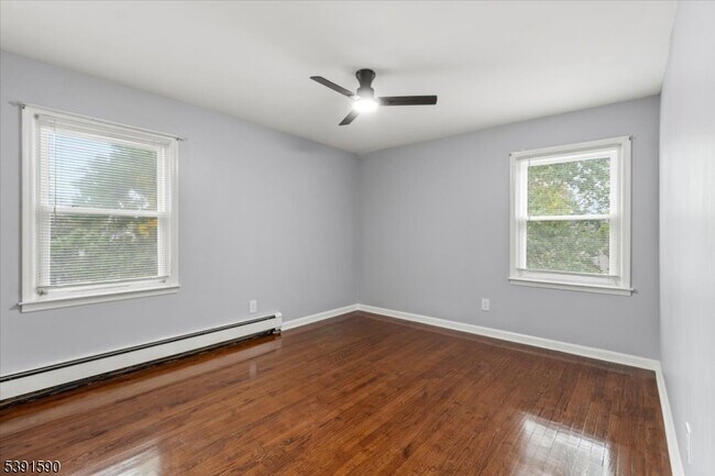 Building Photo - 1034 Burnet Ave