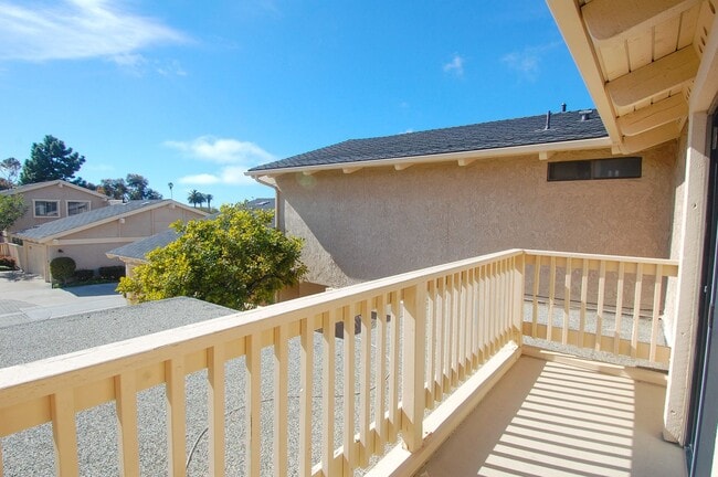 Building Photo - 2 Bedroom Condo in Presidential Heights 1 with Private back patio!!