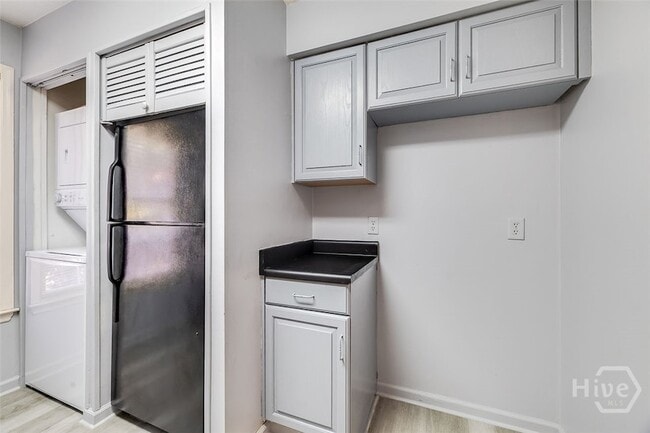 Building Photo - 10 Scuppers Ct