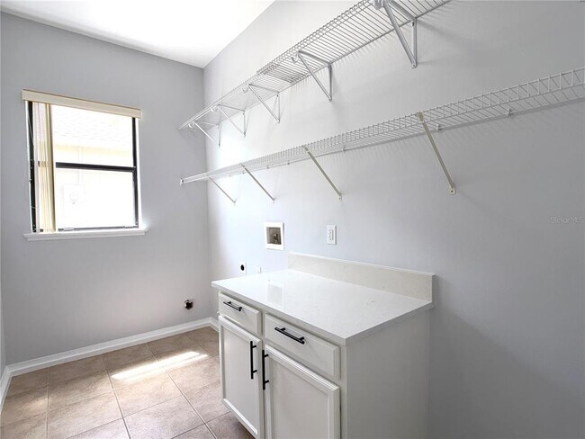 Building Photo - 448 Coventry Rd