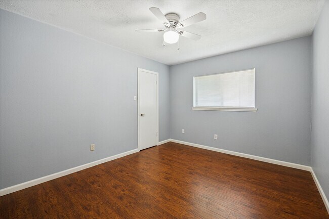 Building Photo - 3615 Kingston Vale Dr