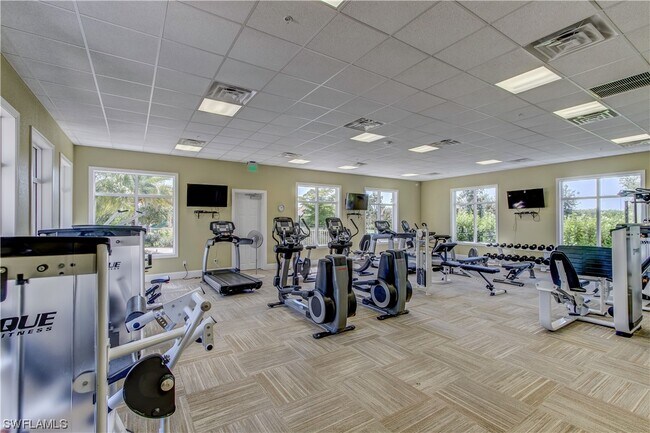 Building Photo - 4225 Bloomfield St