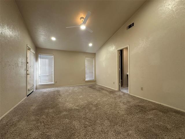 Building Photo - 1900 Tree House Ln