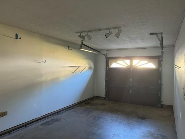 Building Photo - 1136 Samuel Dr