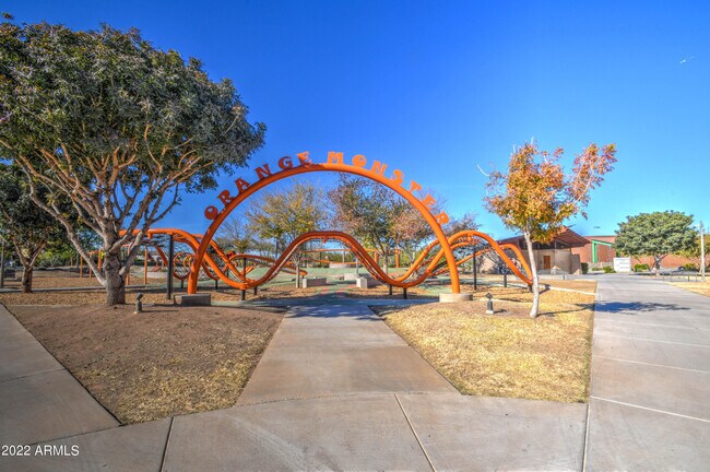 Building Photo - 4655 S Vapor