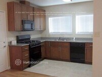 Building Photo - 316 Grape St