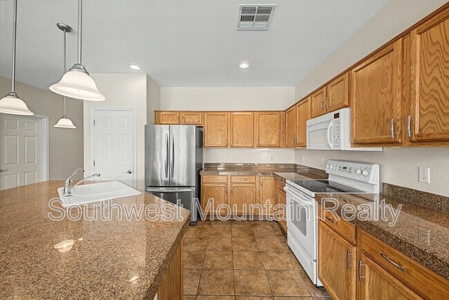 Building Photo - 4265 E Azalea Dr