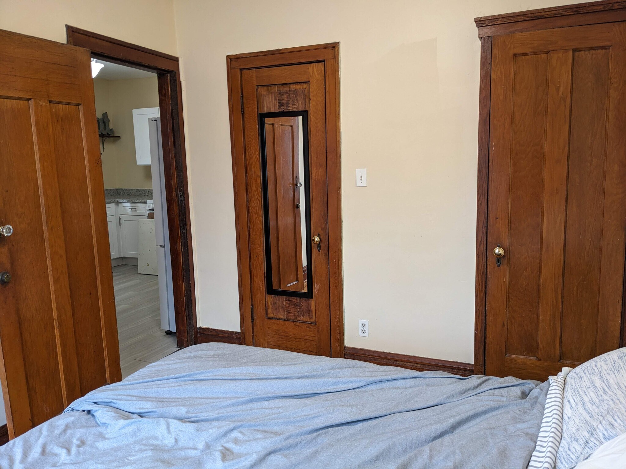 Building Photo - 1833 Gunderson Ave