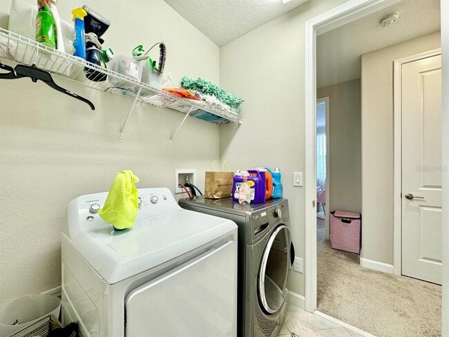 Building Photo - 2854 Hilliard Dr