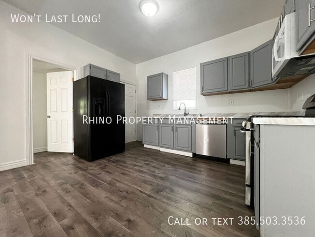 Building Photo - 174 7th St