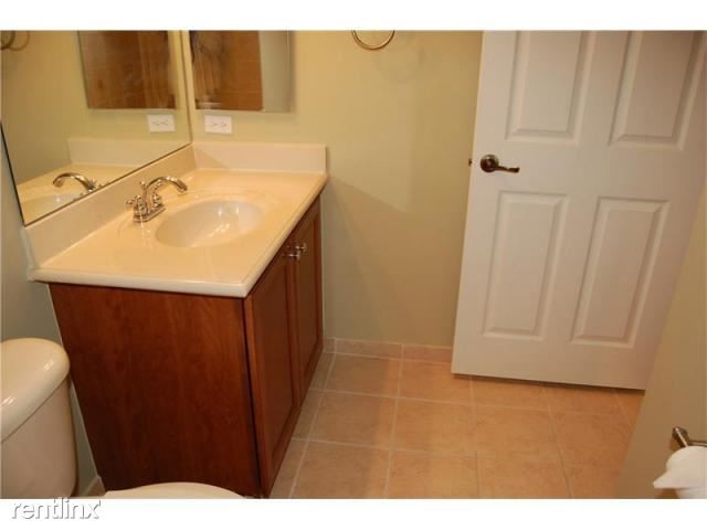 Building Photo - 16081 Poppyseed Cir