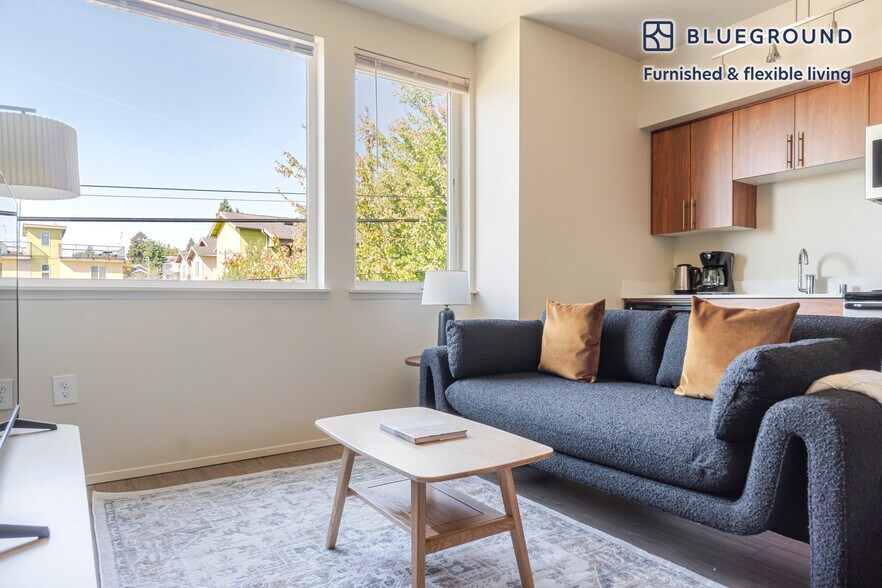 Primary Photo - 4302 7th Ave NE