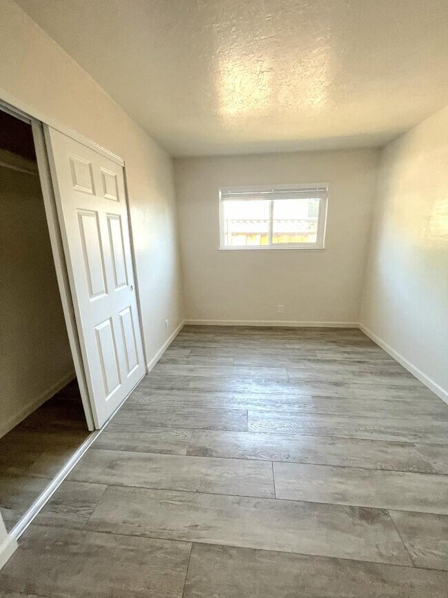 Building Photo - 820 Welburn Ave