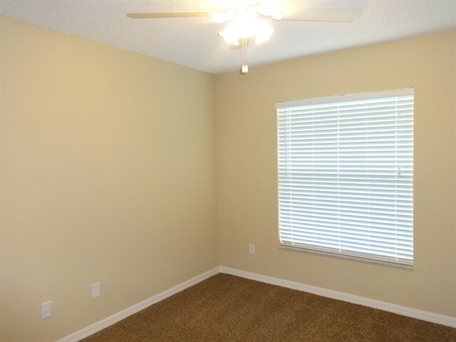 Building Photo - 13404 Silver Leaf Cir