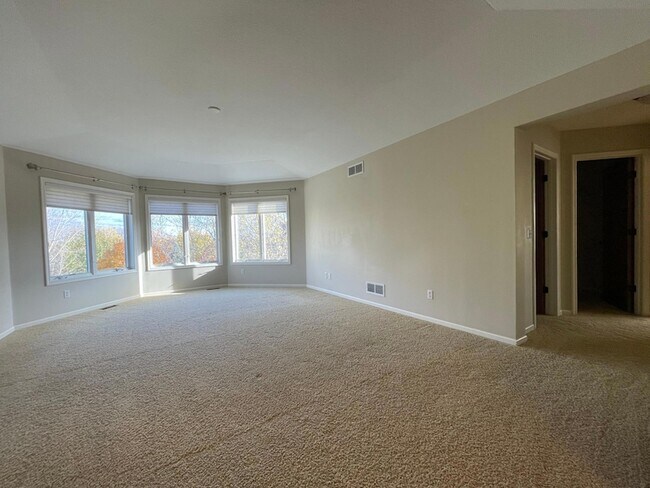 Building Photo - 12424 Princeton Ave