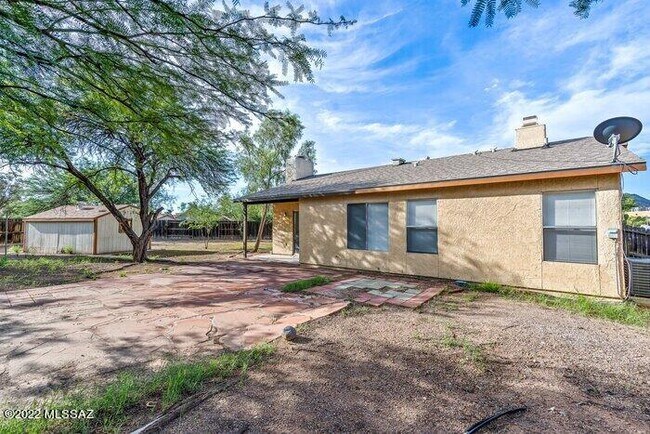 Building Photo - 7221 S Camino Alegre