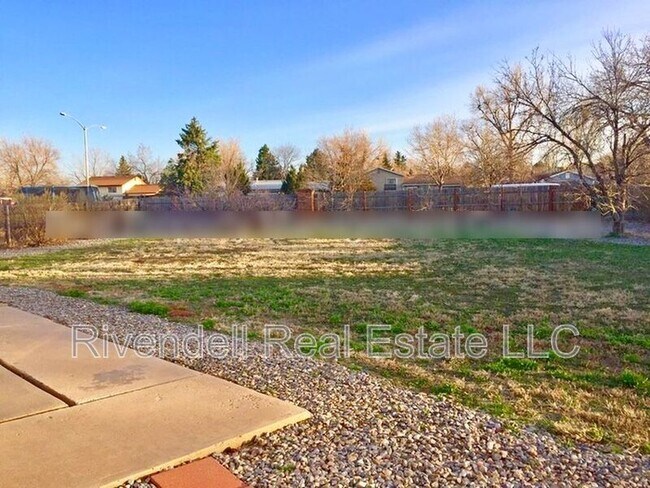 Building Photo - 2295 S Norfolk St