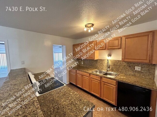 Building Photo - 7430 E Polk St