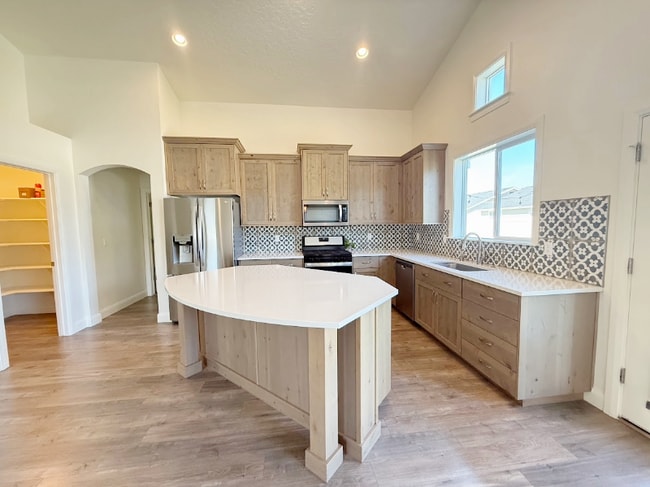 Building Photo - 1286 E Whig Dr