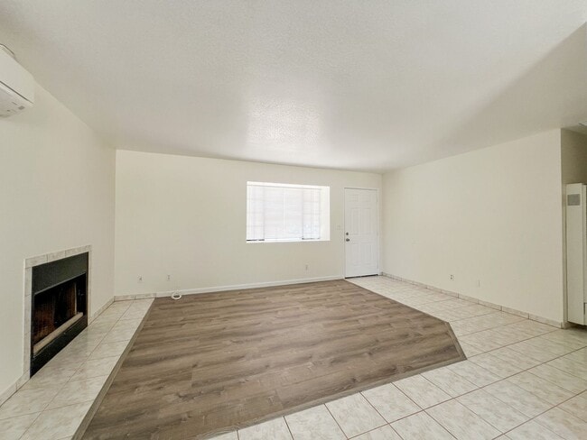 Building Photo - 29 Palms Home with Mountain Views