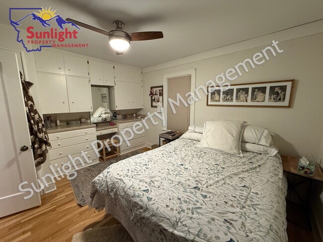 Building Photo - 15 Applewood Dr