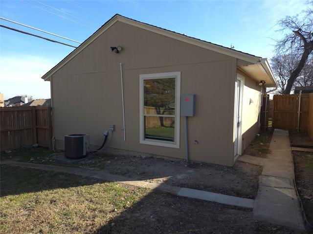 Building Photo - 1135 Holly Glen Cir