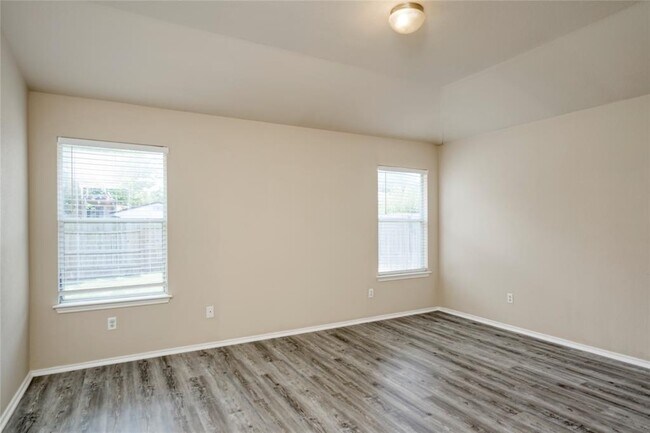 Building Photo - 2509 Pearson Way