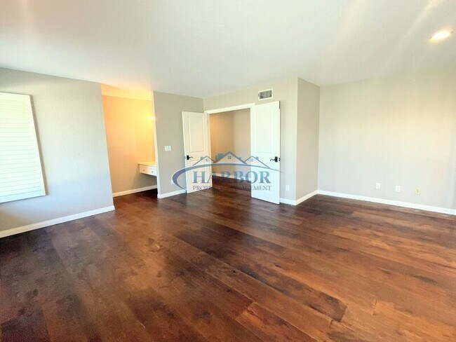 Building Photo - 2300 Sparta Dr