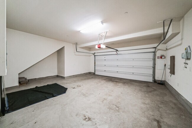 Building Photo - 7030 Provincial St