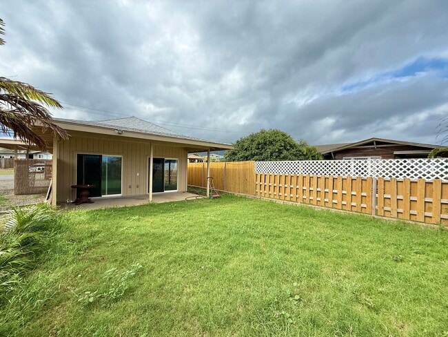 Building Photo - Newly Upgraded - 2 Bedroom / 1 Bathroom House In Waiehu For Rent! Pet friendly!