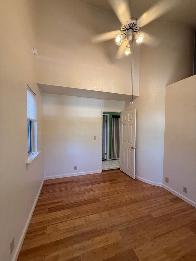 Building Photo - 8121 1/2 El Rancho Drive