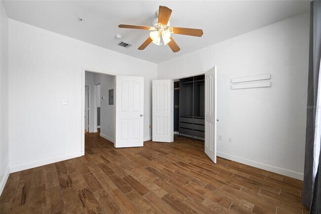 Building Photo - 5000 Culbreath Key Way