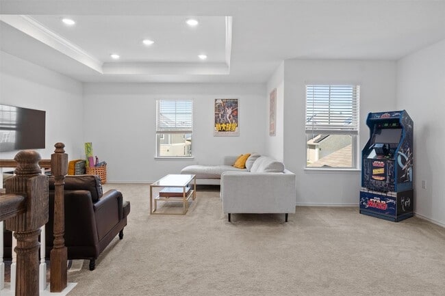 Building Photo - 6809 Ellsworth Walk