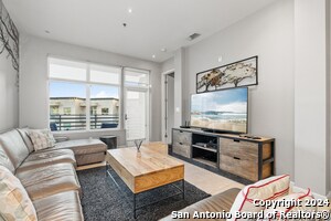 Building Photo - 17902 La Cantera Pkwy