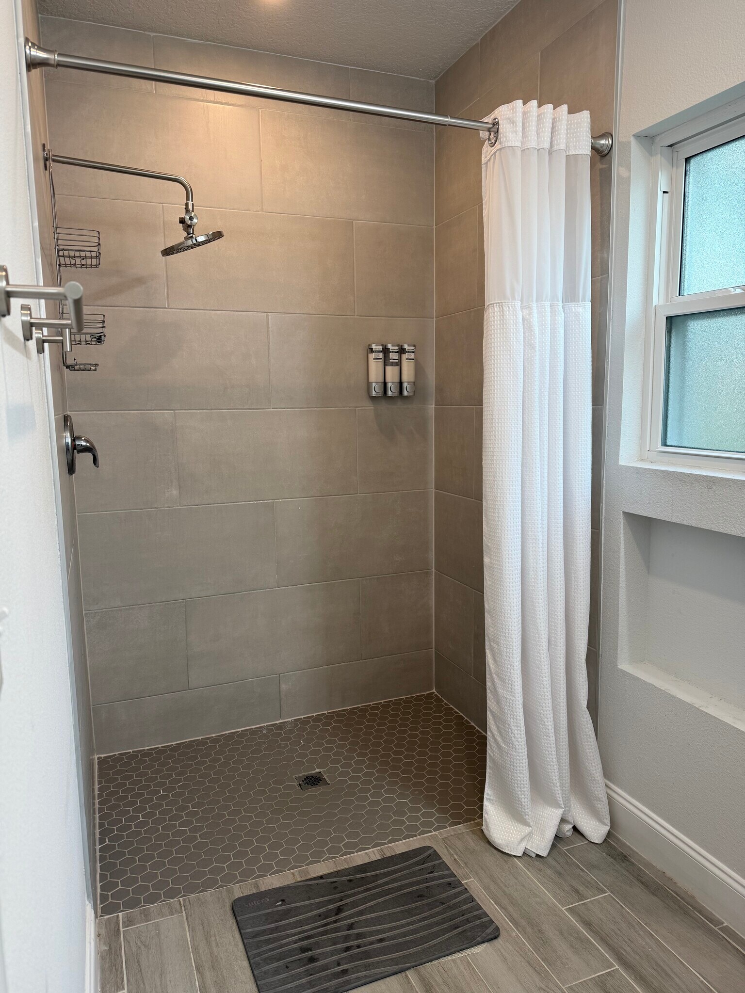 Master Room Shower - 1165 Eden Dr