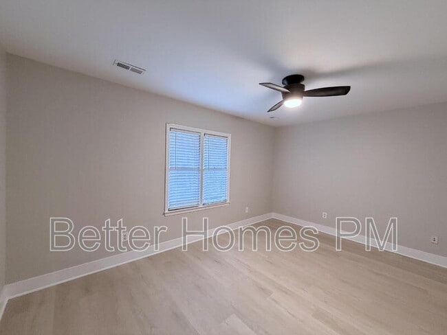 Building Photo - 104 Stowe Pl