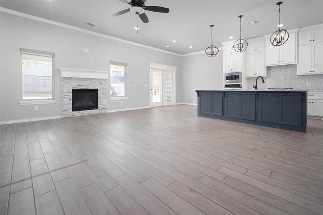 Building Photo - 508 NW 199th St