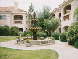 Building Photo - 8653 E Royal Palm Rd