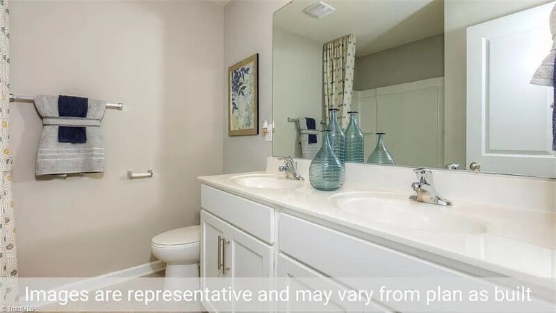 Building Photo - 3696 Waterford Oak Ct