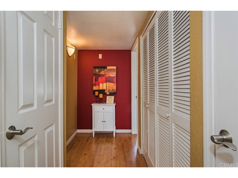 Building Photo - 4151 Hathaway Ave