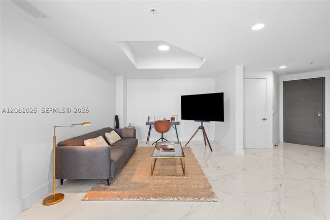 Building Photo - 17111 Biscayne Blvd