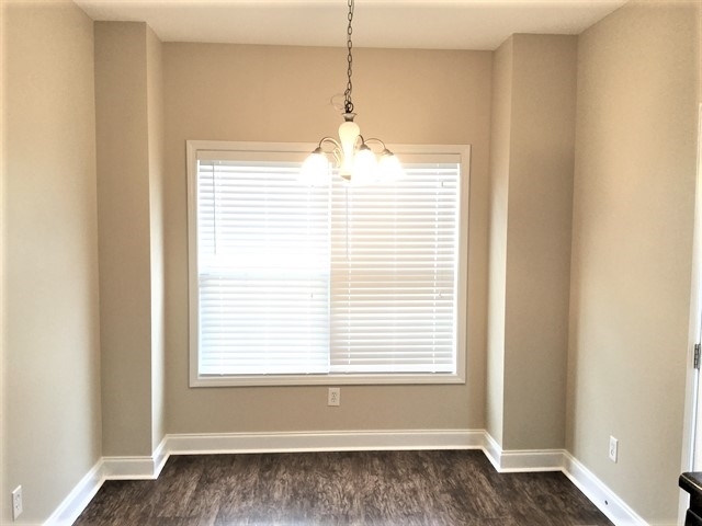 Building Photo - 5721 Rhyne Cove Ln